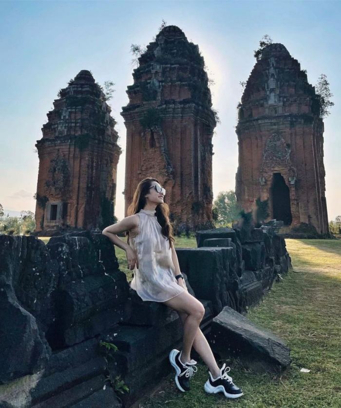 di tích tháp Chăm ở Gia Lai tháp Dương Long