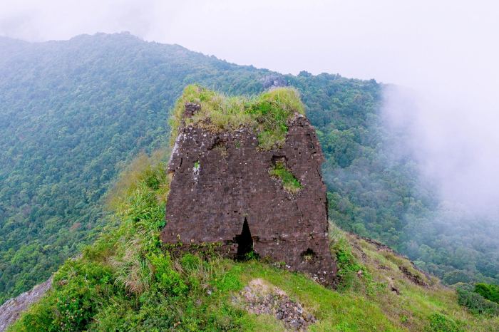 di tích tháp Chăm ở Gia Lai tháp Hòn Chuông