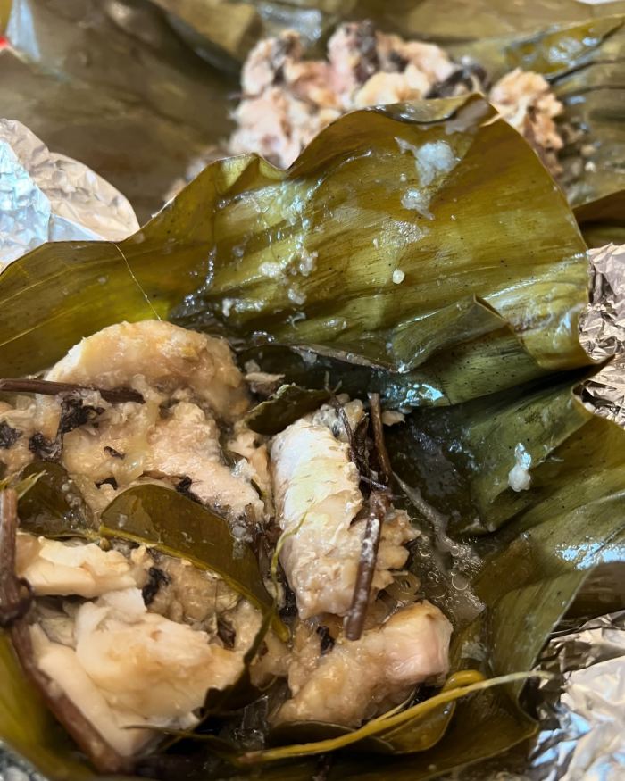 cá hấp món đặc sản Lào ở Lao Bảo Quảng Trị 