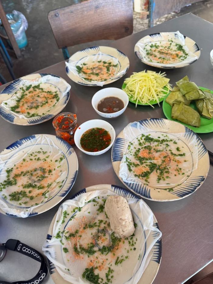 quán ăn ngon ở Ninh Hòa Bánh ướt số 1