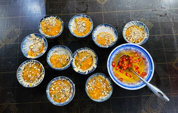 quán ăn khuya ở Đà Nẵng quán bánh bèo Lò Củi