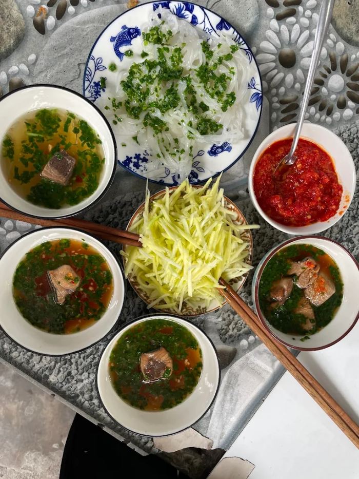 quán ăn ngon ở Ninh Hòa bánh dây 6 Phượng 