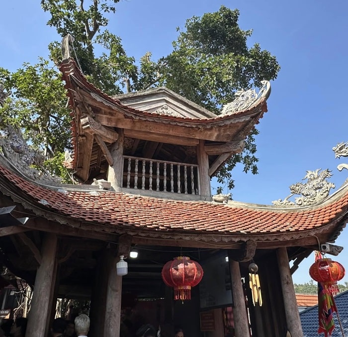 đền Cô Chín Suối Rồng - kiến trúc