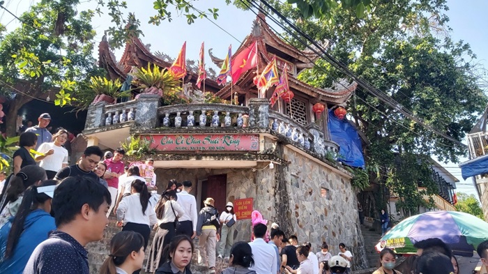 đền Cô Chín Suối Rồng - lễ hội