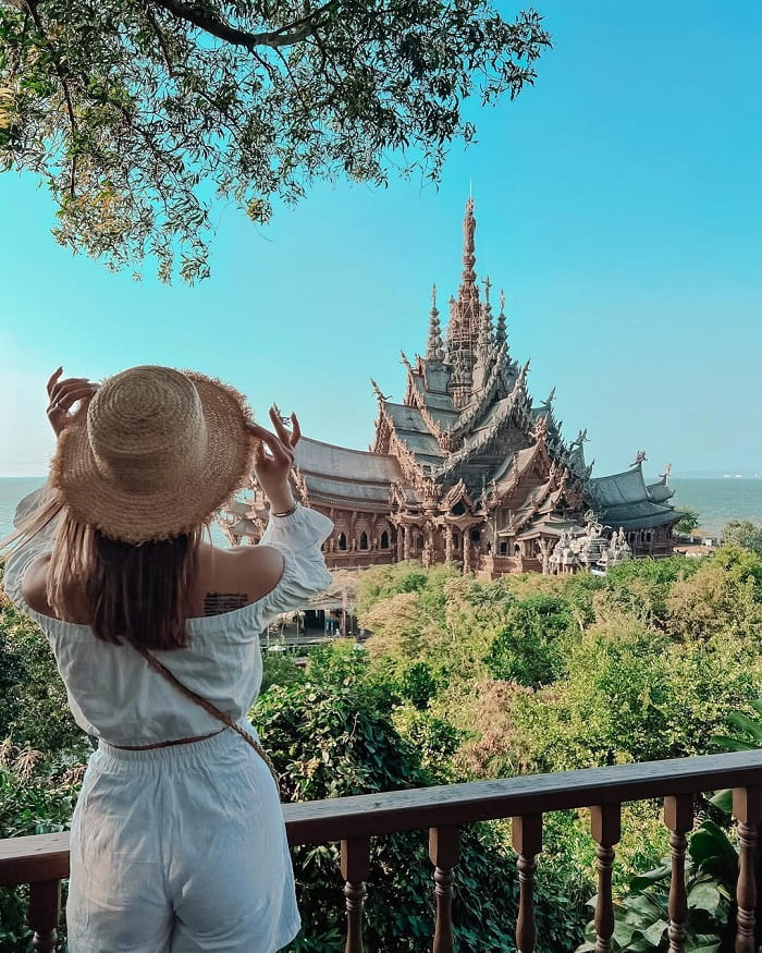 Khám phá đền Prasat Sut Ja-Tum Thái Lan