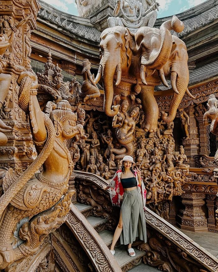 Kiến trúc đền Prasat Sut Ja-Tum Thái Lan