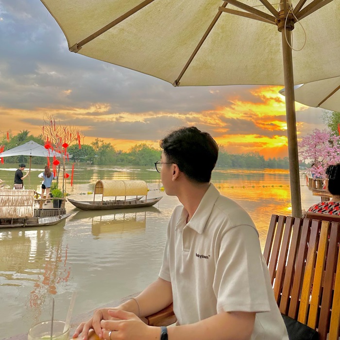 khu du lịch của Vân Trang - cafe nổi