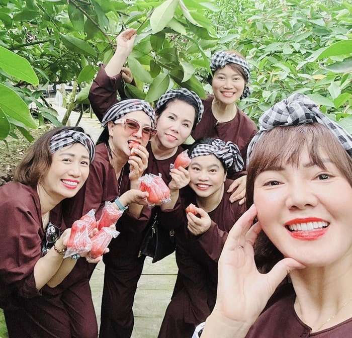 khu du lịch của Vân Trang - hái trái cây