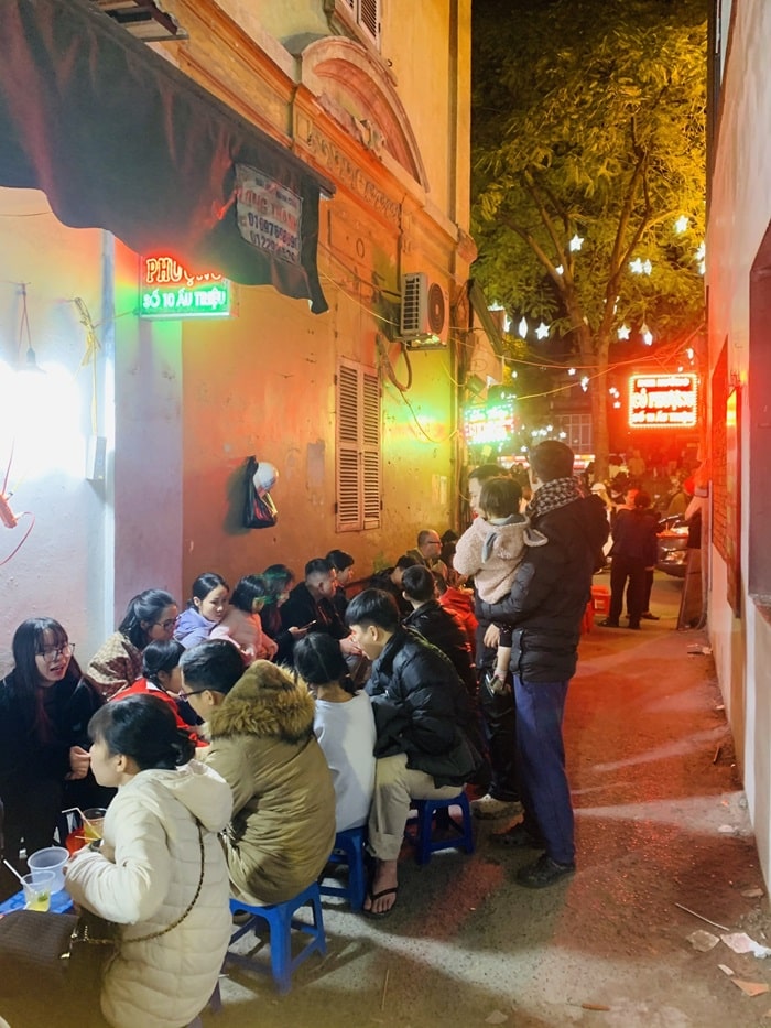 ngõ ẩm thực ở Hà Nội - Ngõ Ấu Triệu