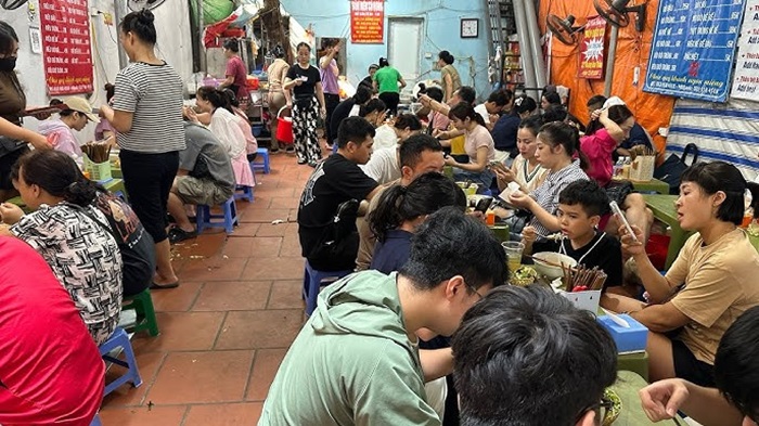 ngõ ẩm thực ở Hà Nội - Ngõ Trung Yên