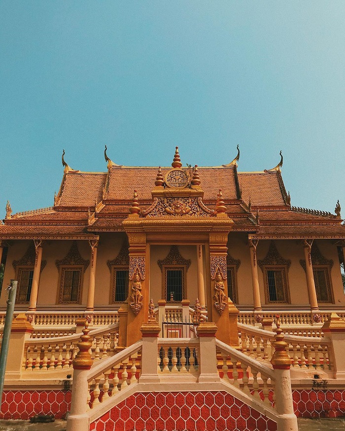 Chùa Kh’Leang là một trong những ngôi chùa cổ đẹp nhất miền Tây nằm ở Sóc Trăng