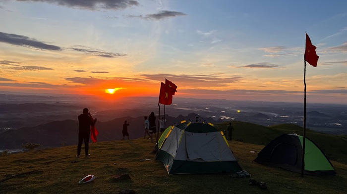 núi Pù Xèo Thường Xuân Thanh Hoá - cắm trại