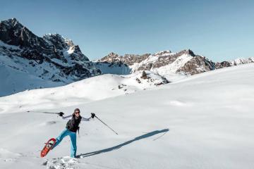 Đến làng Engelberg lạc vào xứ sở tuyết trắng đẹp như cổ tích giữa lòng Thụy Sĩ