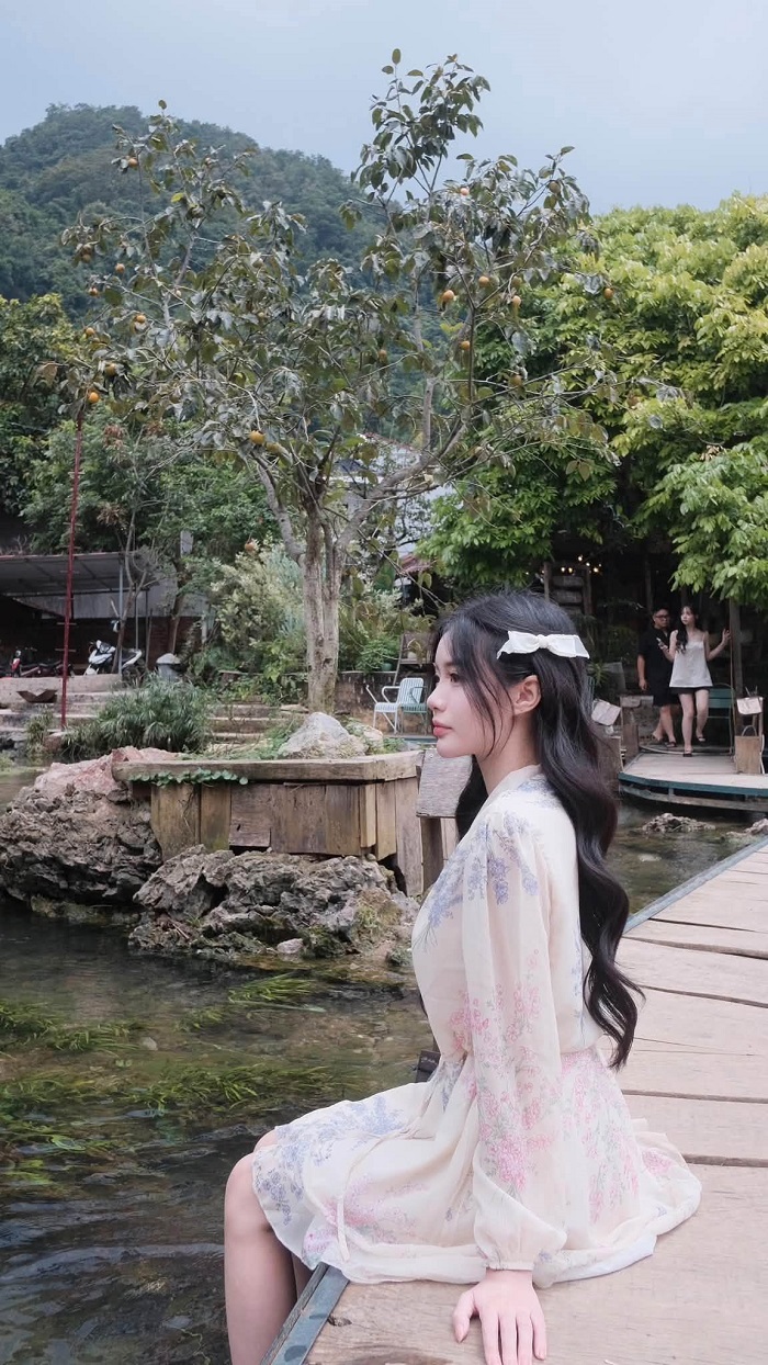 Ngõ Suối Cafe Mộc Châu có gì