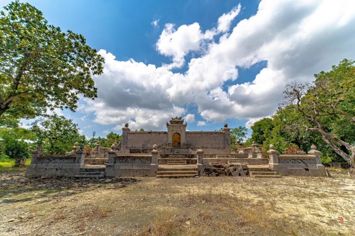 Lăng Vạn Vạn Huế 