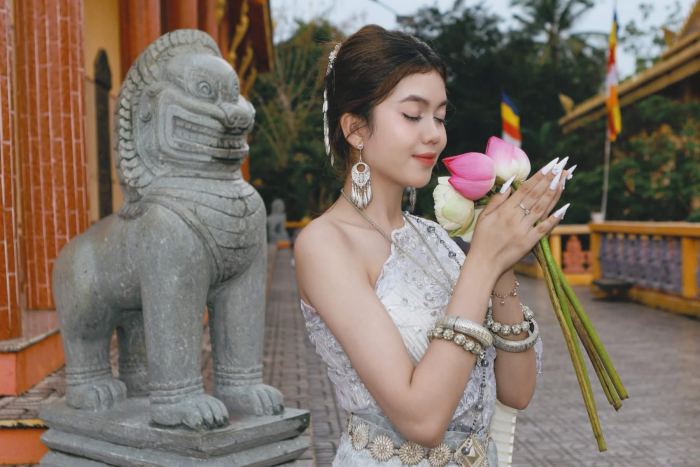 Lễ Hội Ok Om Bok ở Nam Bộ