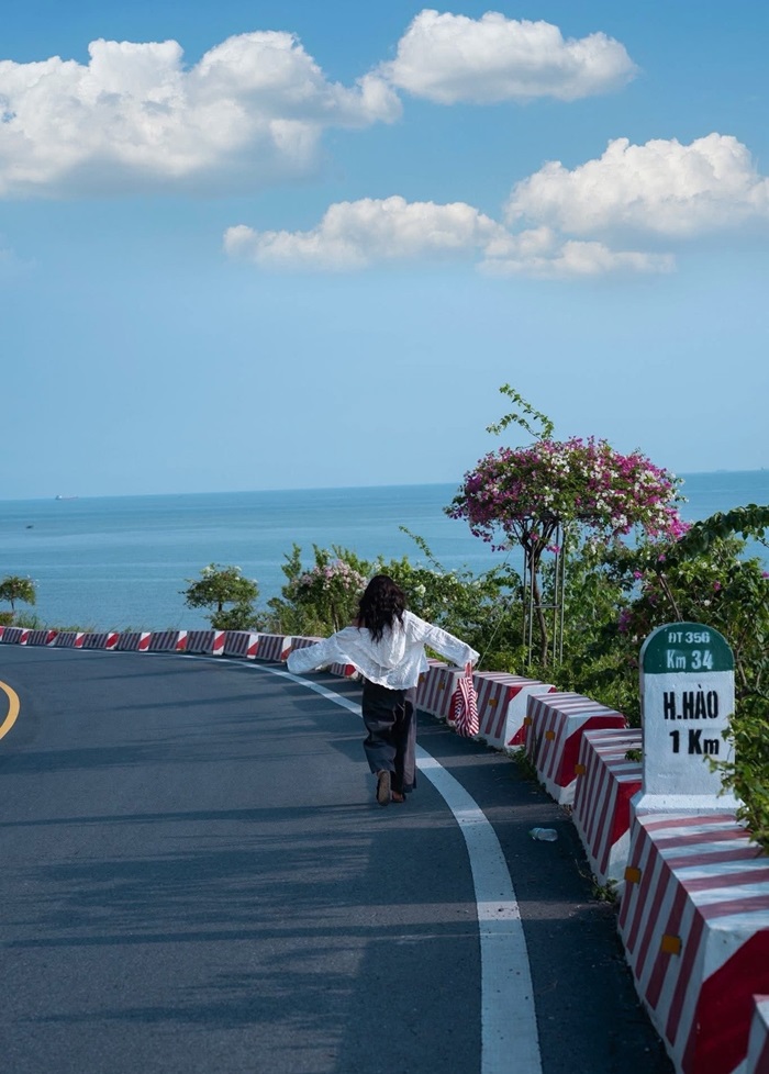 địa điểm chụp ảnh đẹp ở Hải Phòng - Đường xuyên đảo Cát Bà