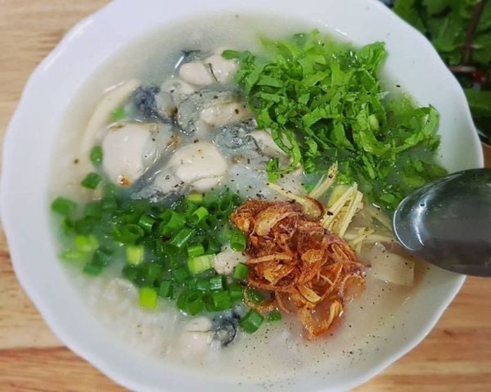 du lịch Hạ Long mùa đông - Cháo hàu sữa