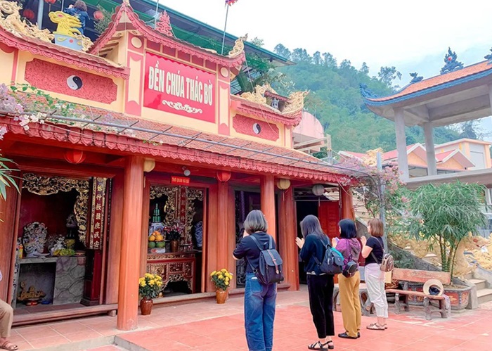 du lịch Hoà Bình mùa đông - Đền Thác Bờ