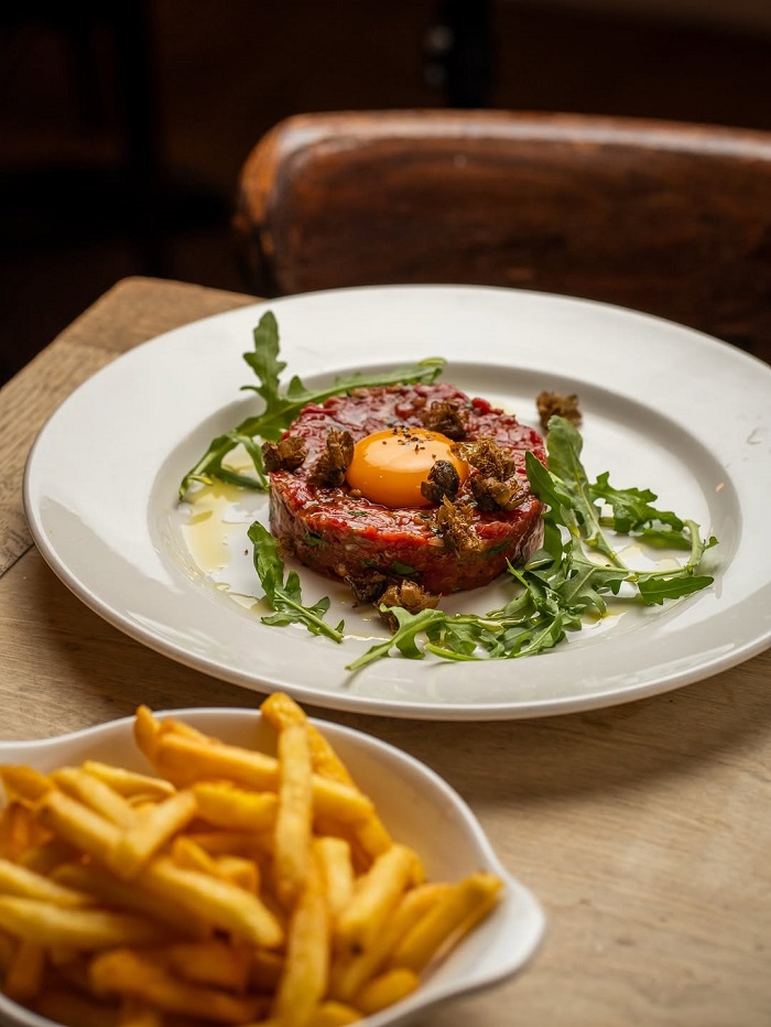 Steak Tartare là một trong những món ăn hoàng gia nổi tiếng đến từ Pháp