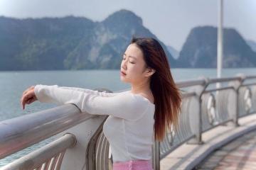 Du lịch Hạ Long mùa đông tận hưởng thiên nhiên trầm lắng và lãng mạn