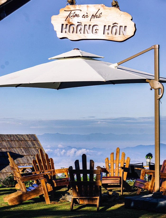 Tiệm cà phê Hoàng Hôn Khe Cải có chiếc view tuyệt đẹp