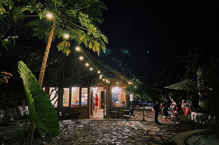 Xoan Retreat Hòa Bình ấm áp lúc đêm về