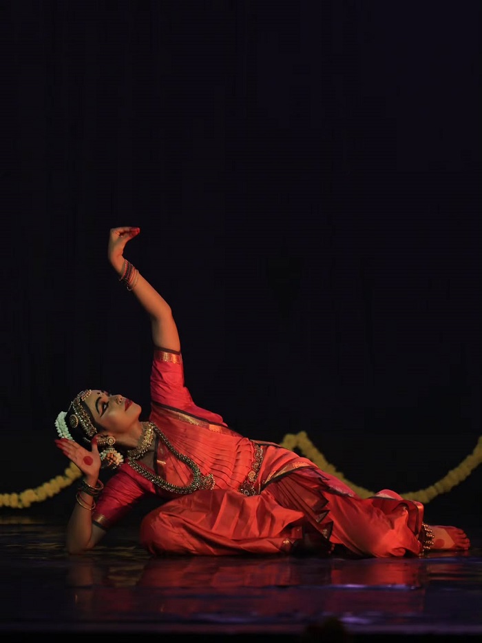 Múa Bharatanatyam là điệu múa độc đáo nhất thế giới với vẻ đẹp tinh tế duyên dáng