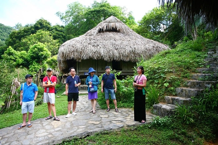 du lịch Hoà Bình chơi gì - Tham quan Bảo tàng Không gian văn hóa Mường