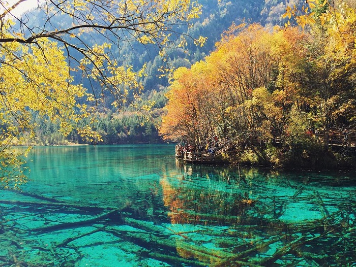 Hồ Ngũ Hoa là hồ nước trong nhất thế giới không thể bỏ qua 