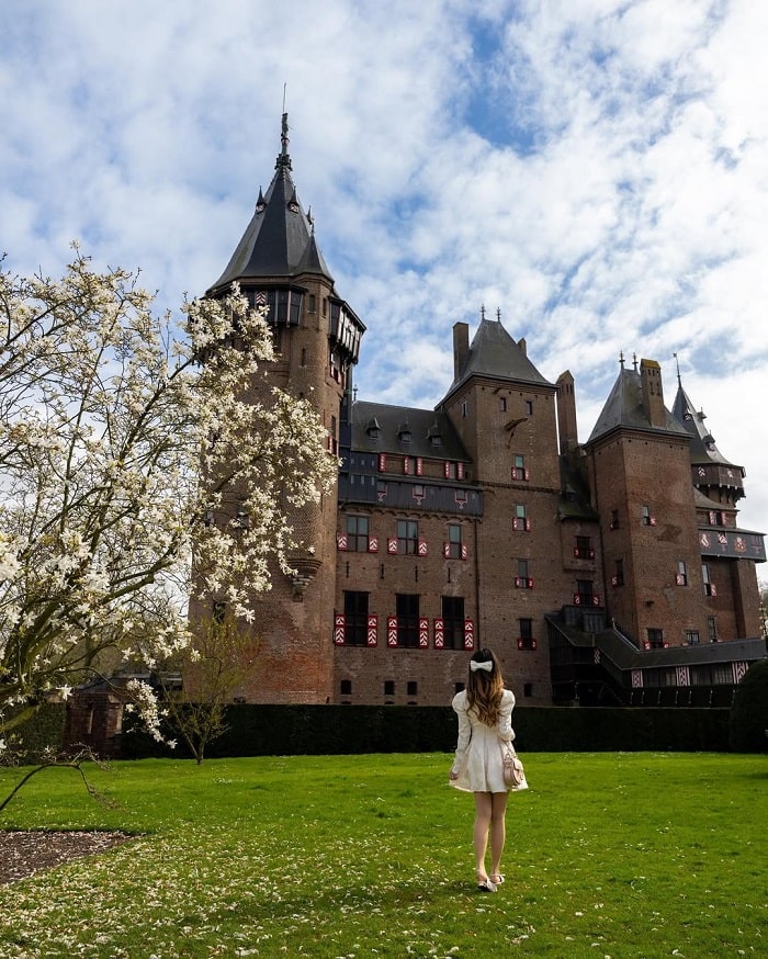 Check in lâu đài De Haar Hà Lan