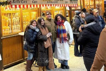 Lạc bước tại chợ Giáng Sinh ở Chicago Mỹ thiên đường mua sắm, sống ảo