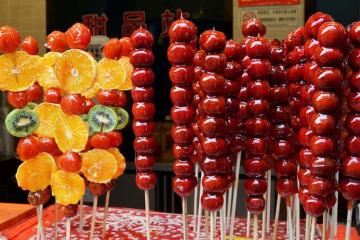 Kẹo hồ lô - Món quà đường phố gắn liền với văn hóa Trung Hoa