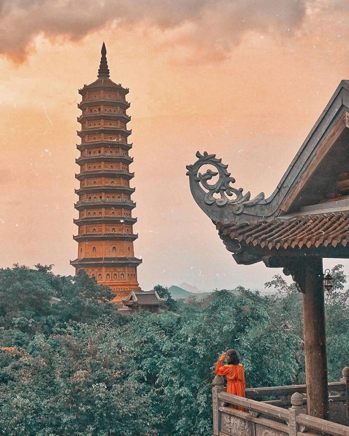 Đi Ninh Bình tháng mấy đẹp nhất? Đầu năm ghé thăm chùa Bái Đính vãn cảnh, cầu bình an - Ảnh: Ninh Thuận Travel