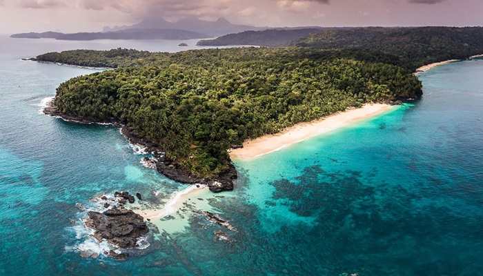  São Tomé sở hữu cảnh quan vạn người mê - Ảnh: LUXeTHIKA