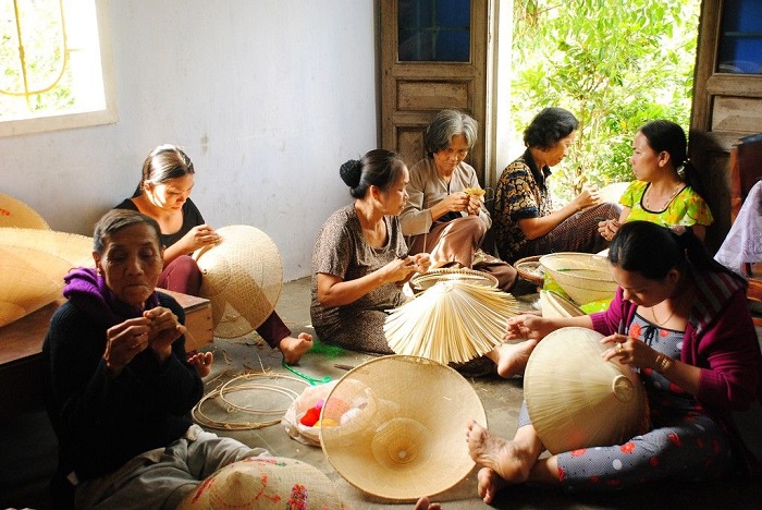 Làng nghề nón ngựa Phú Gia vươn tầm ra thế giới - Ảnh: Internet