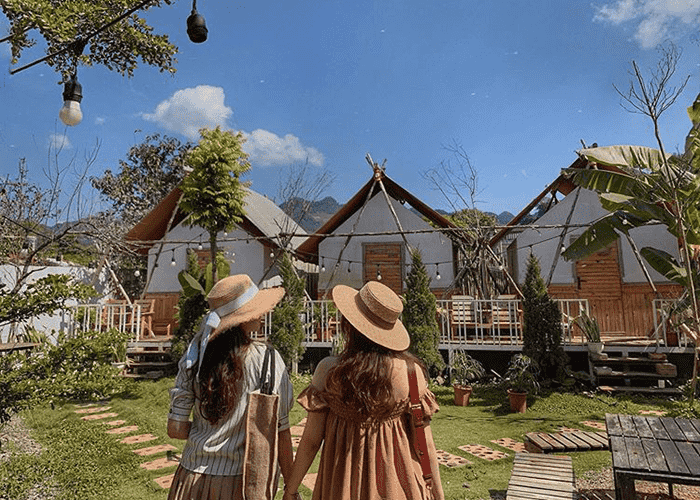 Homestay ở Mộc Châu nên đặt trước thời gian đi từ 2-4 tuần - Ảnh: Lữ Hành Việt Nam