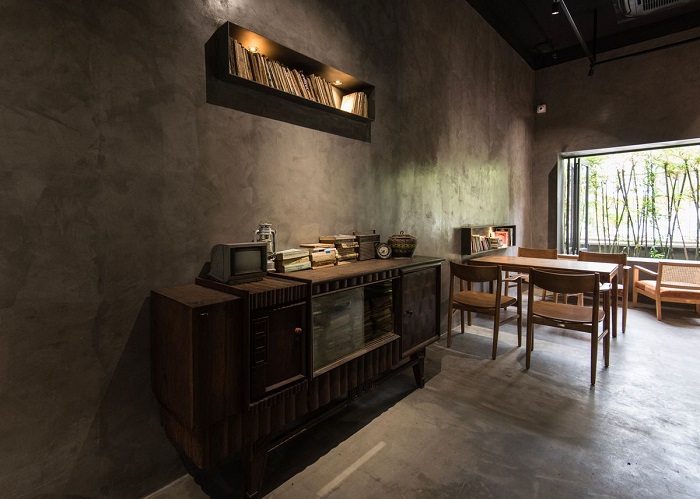The 59 Café - quán cà phê vintage ở Đà Nẵng sở hữu gam màu trầm mặc, hoài niệm - Ảnh: Internet