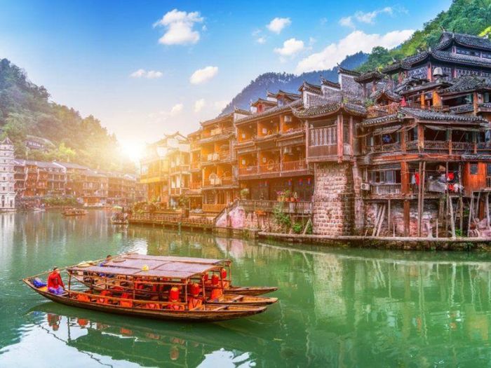 Lữ Hành Việt Nam có vô số tour hấp dẫn, giá tốt để bạn đi du lịch Trung Quốc