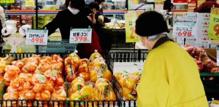 Hàng hóa ở Nhật được niêm yết giá cụ thể nên bạn không cần phải mặc cả khi mua