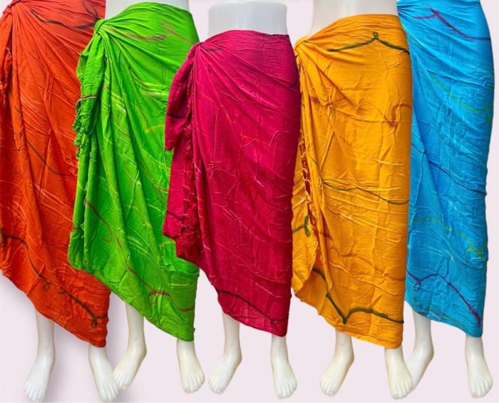 Nhiều du khách chọn sarong để làm quà sau chuyến du ngoạn đất nước Indonesia