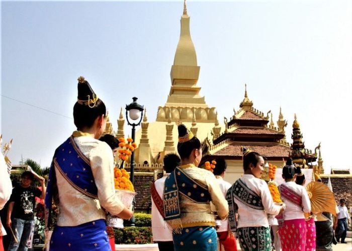 Book tour du lịch Lào nên xem lịch trình cá nhân để chọn hành trình phù hợp