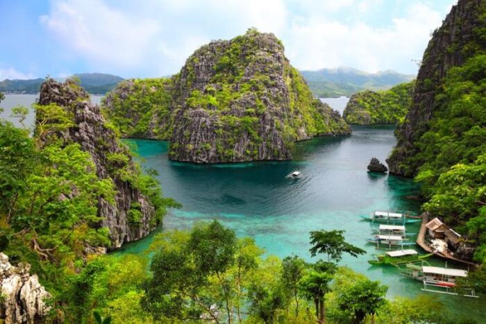 Chọn tour Philippines nên tham khảo kỹ nhiều thông tin trước khi quyết định