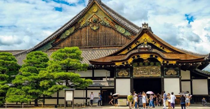 Check in lâu đài Nijo Kyoto xưa cổ (Nguồn: klook.com)