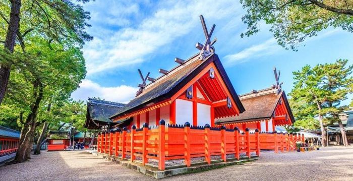 Đền Sumiyoshi-zukuri hơn 1800 năm lịch sử