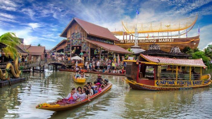 Trải nghiệm chợ nổi Pattaya