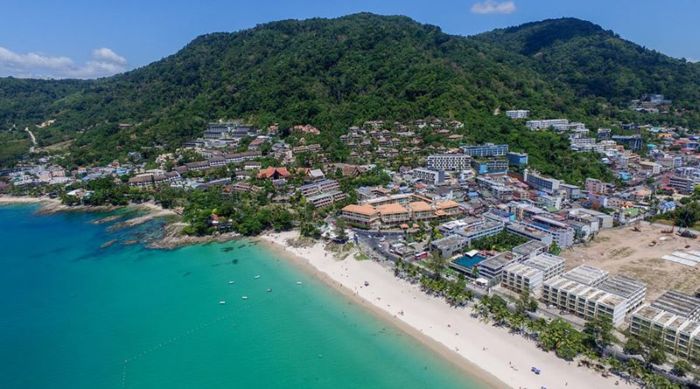 Khám phá vùng biển yên bình, thơ mộng mang tên Patong