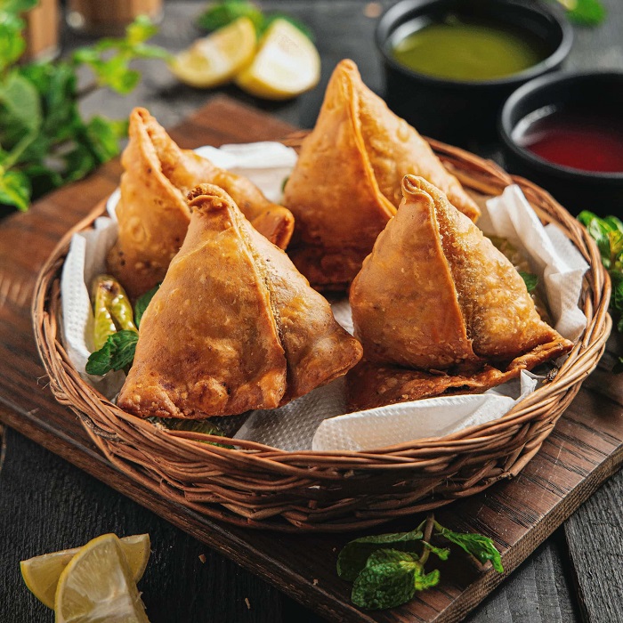 Đi tour Ấn Độ nên ăn Bánh Samosa