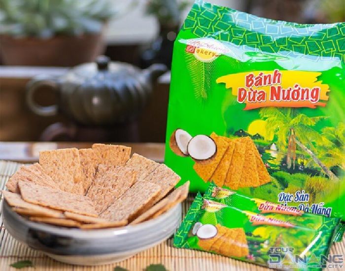 Bánh dừa nướng với mùi thơm đặc trưng, ​​​​thơm ngon