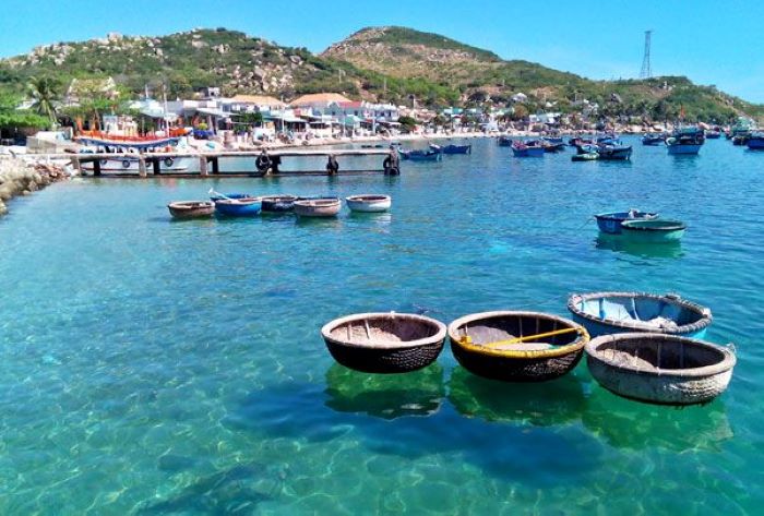 Đảo Bình Hưng thu hút khách đi tour Nha Trang